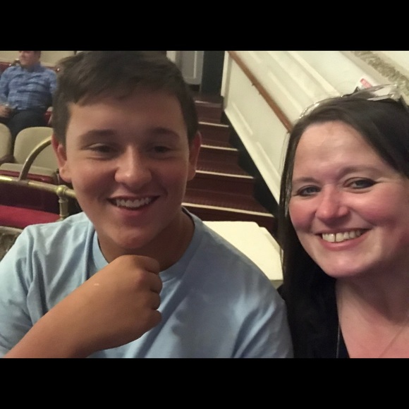 Meet your Posher, Lisa - Picture 3 of 9